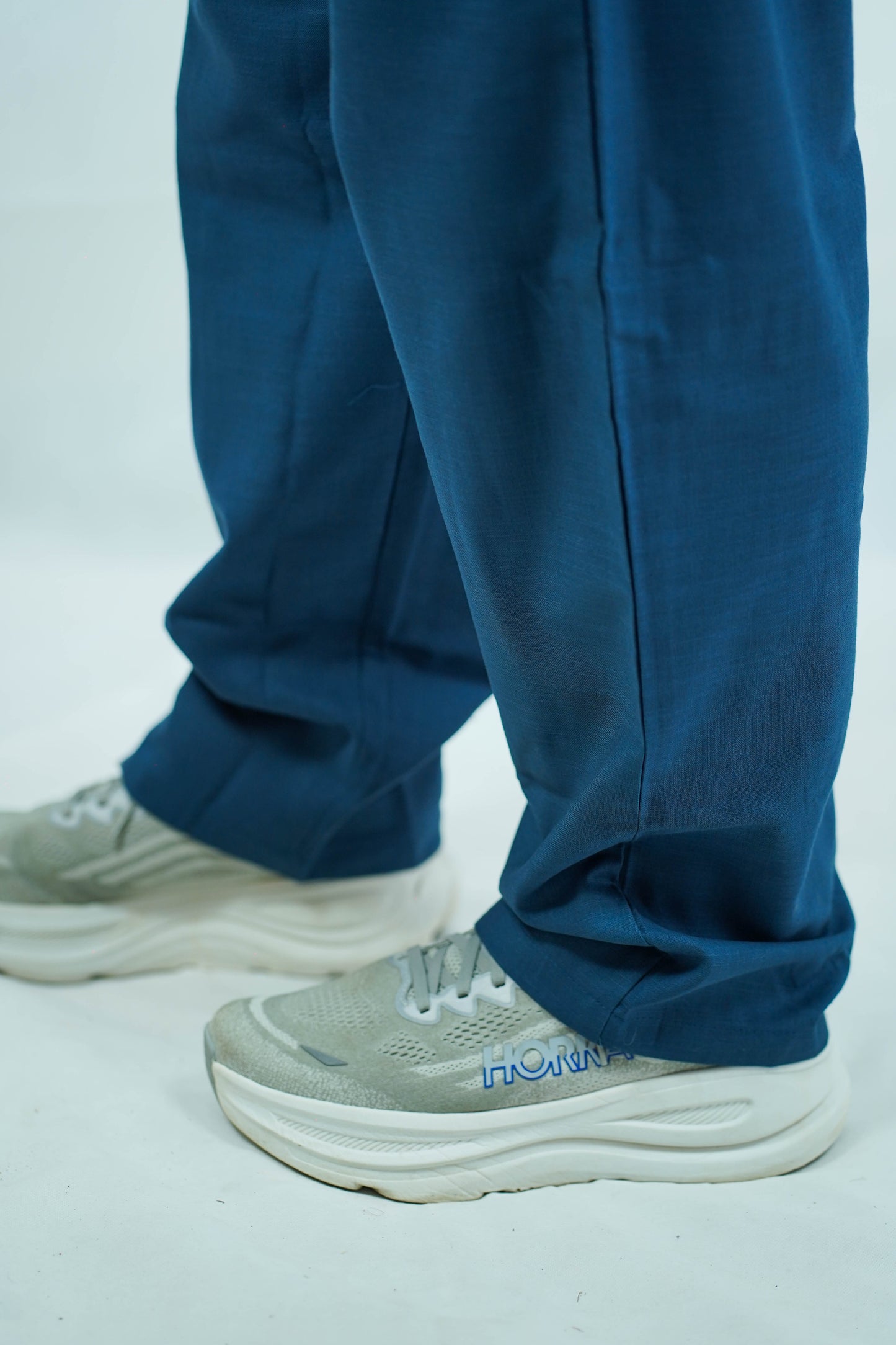 navy bottom irish linen tourser